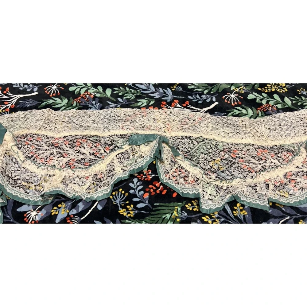 Vtg 1980s Double Crescent Lace Swag LOT of 4 New 80 x 30 Green Satin Lace Bows